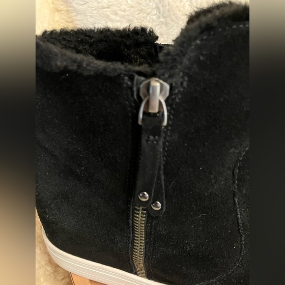 Caslon Black Suede Averie Booties Water Resistant Side Zip Hidden Wedge Sz 10.5 - Picture 4 of 11